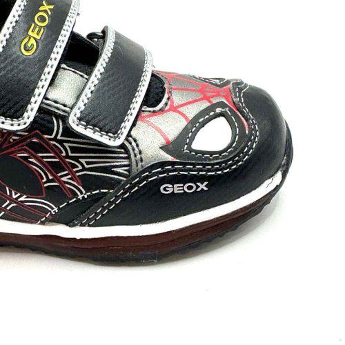 BB20-00001297 Geox Világítós Gyerek Cipő, Fiú, Fekete, B2684A (hibás termék - fotózva)